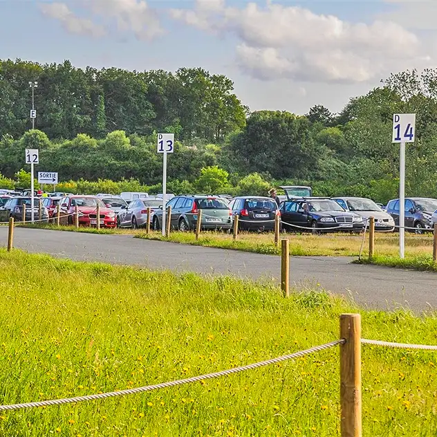 puy du fou secure parking lots