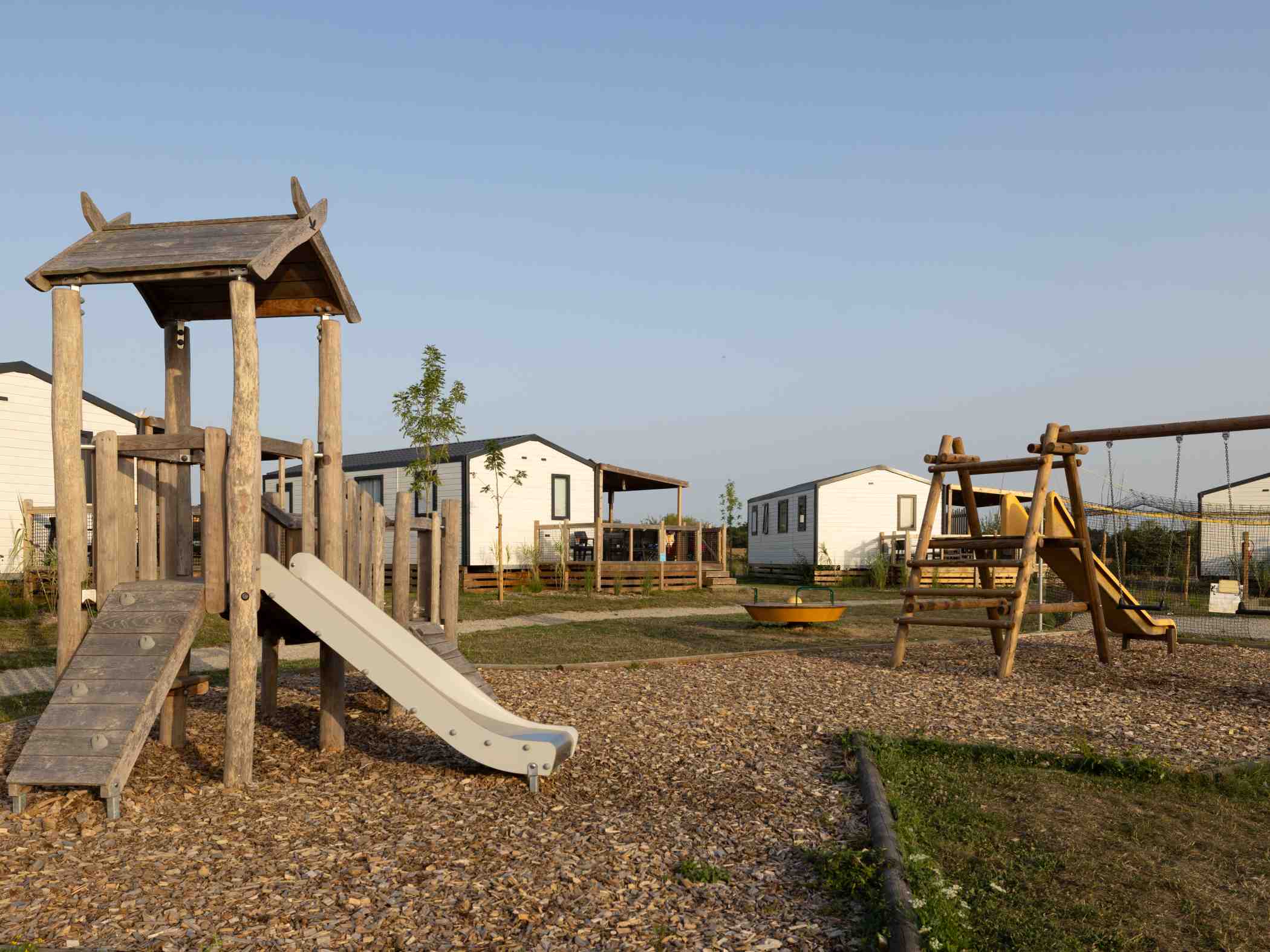 aire de jeux securisee camping
